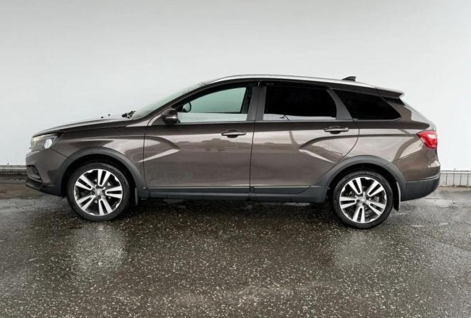 Lada (ВАЗ) Vesta I с пробегом 2021 года, цена 1 330 000 рублей, 86056 км, универсал, Автокод Объявления
