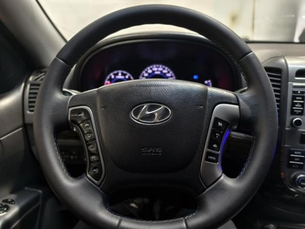 Hyundai Santa Fe II Рестайлинг с пробегом 2010 года, цена 1 220 000 рублей, 270791 км, внедорожник, Автокод Объявления