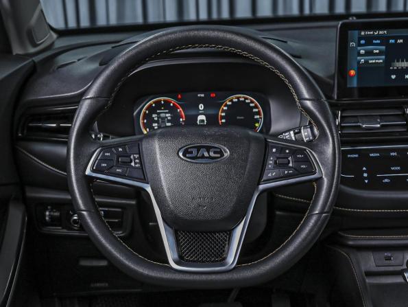 JAC JS4 с пробегом 2023 года, цена 1 460 000 рублей, 32812 км, внедорожник, Автокод Объявления