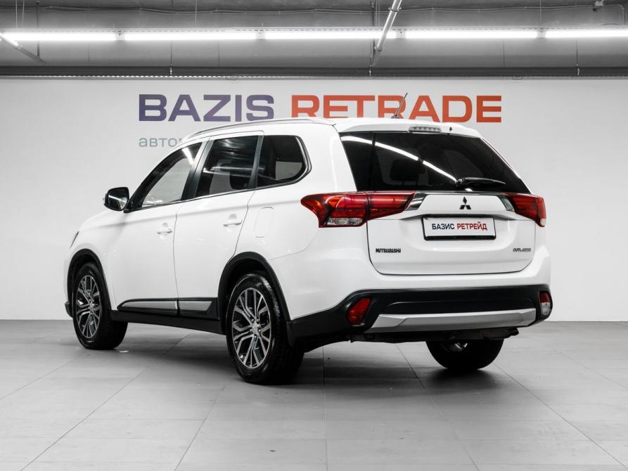 Mitsubishi Outlander III Рестайлинг 2 Тюмень  - изображение 8
