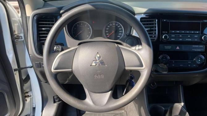 Mitsubishi Outlander III Рестайлинг 2 с пробегом 2015 года, цена 1 495 000 рублей, 120516 км, внедорожник, Автокод Объявления