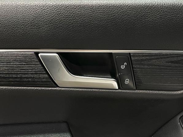Mercedes-Benz C-Класс III (W204) Рестайлинг с пробегом 2013 года, цена 1 499 000 рублей, 138969 км, седан, Автокод Объявления