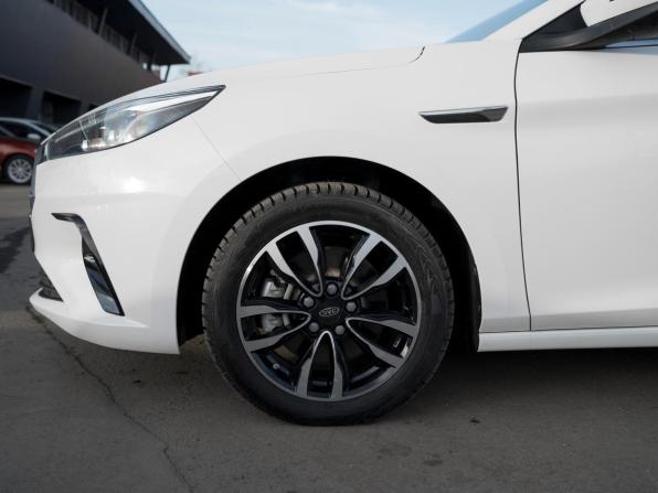 JAC J7 I с пробегом 2023 года, цена 1 455 000 рублей, 8310 км, хэтчбек, Автокод Объявления