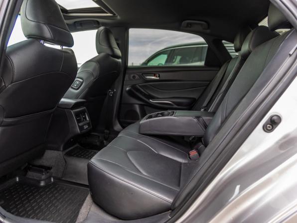 Toyota Avalon V с пробегом 2022 года, цена 3 198 000 рублей, 51016 км, седан, Автокод Объявления