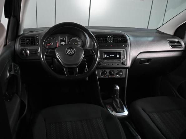 Volkswagen Polo V Рестайлинг с пробегом 2017 года, цена 985 000 рублей, 226390 км, седан, Автокод Объявления