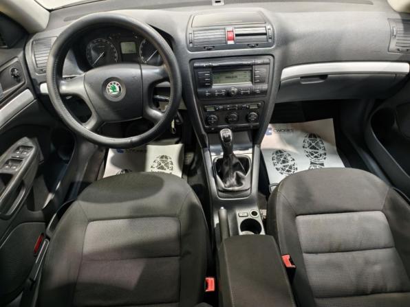 Skoda Octavia II (A5) с пробегом 2006 года, цена 477 000 рублей, 311994 км, лифтбек, Автокод Объявления