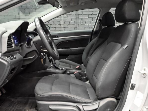 Hyundai Elantra VI (AD) Рестайлинг с пробегом 2019 года, цена 1 300 000 рублей, 159325 км, седан, Автокод Объявления