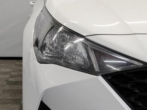 Hyundai Solaris II Рестайлинг с пробегом 2022 года, цена 1 565 000 рублей, 124258 км, седан, Автокод Объявления
