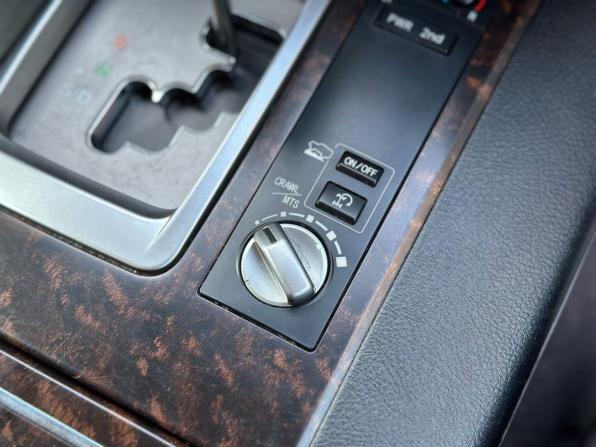 Toyota Land Cruiser 200 Series Рестайлинг 1 с пробегом 2013 года, цена 3 719 000 рублей, 209756 км, внедорожник, Автокод Объявления