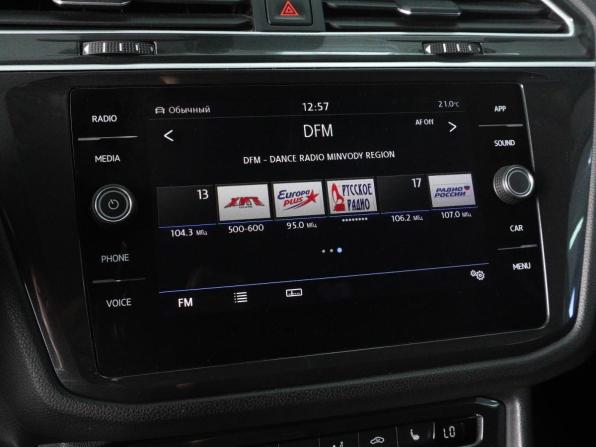 Volkswagen Tiguan II с пробегом 2018 года, цена 2 489 000 рублей, 98081 км, внедорожник, Автокод Объявления