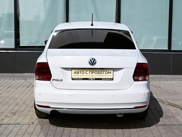Volkswagen Polo V Рестайлинг с пробегом 2015 года, цена 935 000 рублей, 194560 км, седан, Автокод Объявления