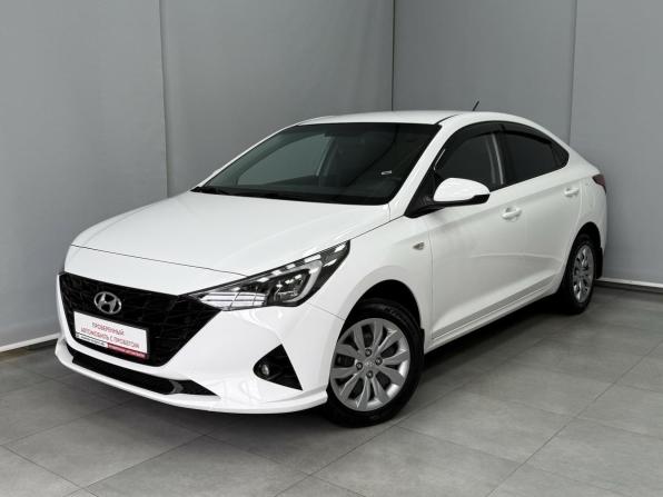 Hyundai Solaris II Рестайлинг с пробегом 2021 года, цена 1 545 000 рублей, 60353 км, седан, Автокод Объявления