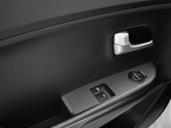 Kia Rio III Рестайлинг с пробегом 2015 года, цена 975 000 рублей, 158016 км, седан, Автокод Объявления