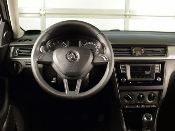 Skoda Rapid I с пробегом 2016 года, цена 1 199 995 рублей, 70695 км, лифтбек, Автокод Объявления