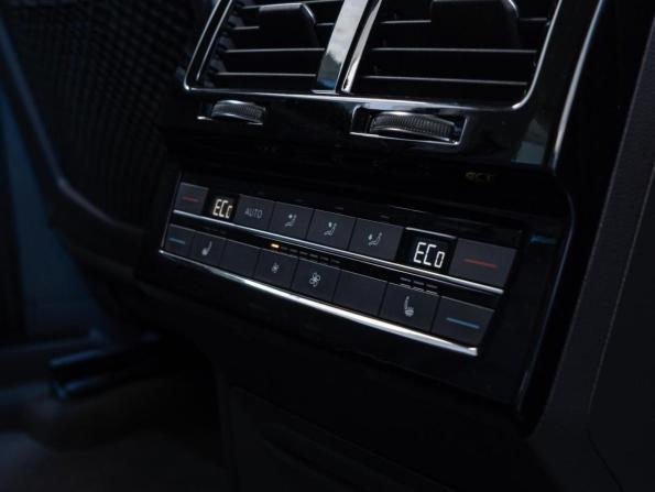 Volkswagen Touareg III с пробегом 2020 года, цена 4 279 000 рублей, 151679 км, внедорожник, Автокод Объявления