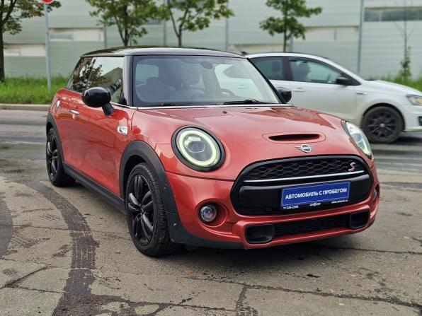 Mini Hatch III (F55/F56) Рестайлинг с пробегом 2020 года, цена 2 500 000 рублей, 94604 км, хэтчбек, Автокод Объявления