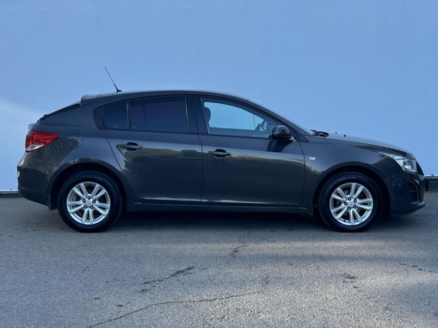 Chevrolet Cruze I Рестайлинг Москва  - изображение 4