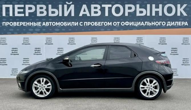 Honda Civic VIII Рестайлинг с пробегом 2011 года, цена 940 000 рублей, 170021 км, хэтчбек, Автокод Объявления
