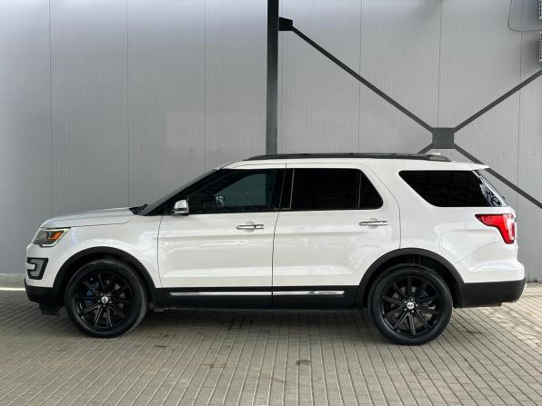 Ford Explorer V Рестайлинг с пробегом 2016 года, цена 1 895 000 рублей, 264974 км, внедорожник, Автокод Объявления
