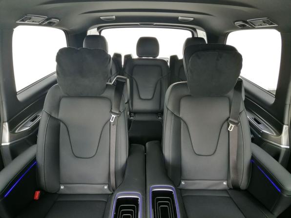 Mercedes-Benz V-Класс III (W447) Рестайлинг 2 с пробегом 2024 года, цена 12 850 000 рублей, 17 км, минивэн, Автокод Объявления