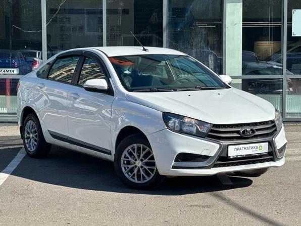 Lada (ВАЗ) Vesta I с пробегом 2017 года, цена 689 000 рублей, 127000 км, седан, Автокод Объявления