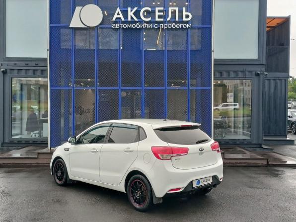 Kia Rio III Рестайлинг с пробегом 2016 года, цена 675 000 рублей, 196000 км, хэтчбек, Автокод Объявления