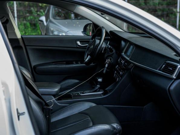 Kia Optima IV Рестайлинг с пробегом 2018 года, цена 1 478 000 рублей, 173034 км, седан, Автокод Объявления