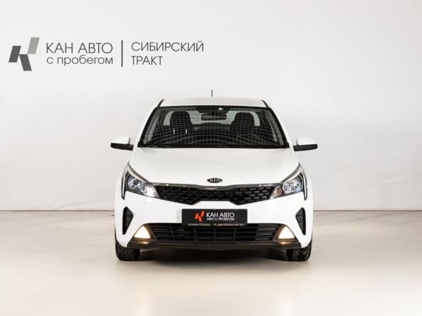 Kia Rio IV Рестайлинг с пробегом 2020 года, цена 1 387 212 рублей, 65531 км, седан, Автокод Объявления