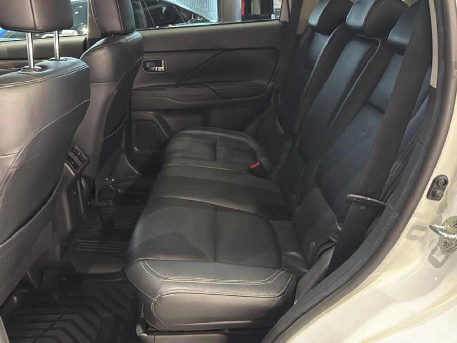 Mitsubishi Outlander III Рестайлинг 3 Тюмень  - изображение 19