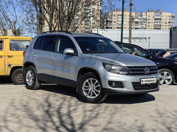 Volkswagen Tiguan I Рестайлинг с пробегом 2013 года, цена 729 000 рублей, 306237 км, внедорожник, Автокод Объявления