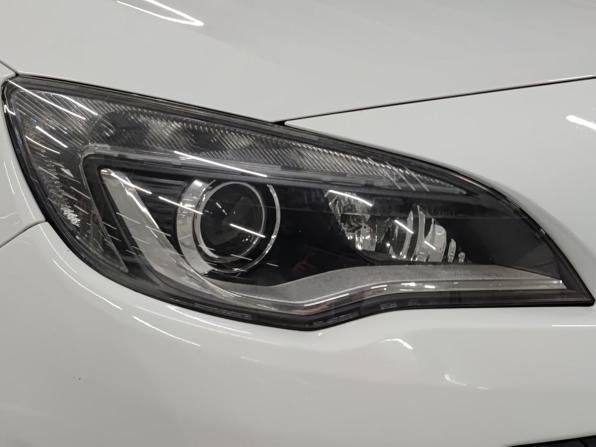 Opel Astra J Рестайлинг с пробегом 2012 года, цена 900 000 рублей, 129425 км, хэтчбек, Автокод Объявления