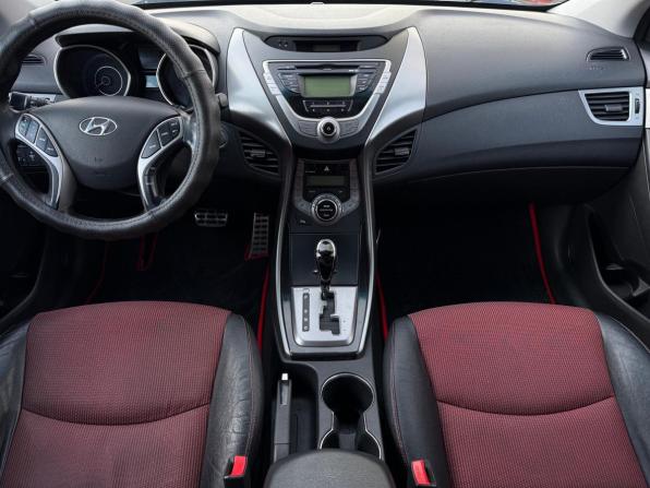 Hyundai Elantra V (MD) с пробегом 2012 года, цена 870 000 рублей, 245093 км, седан, Автокод Объявления