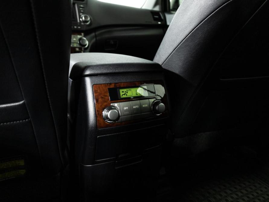 Toyota Highlander II (XU40) Рестайлинг Санкт-Петербург  - изображение 19