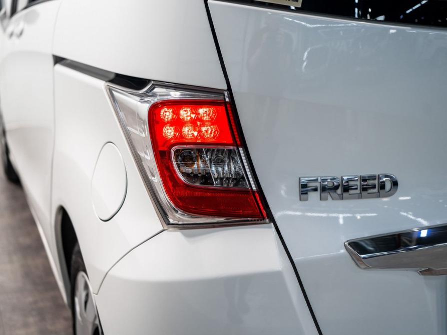 Honda Freed I Рестайлинг Чита  - изображение 19
