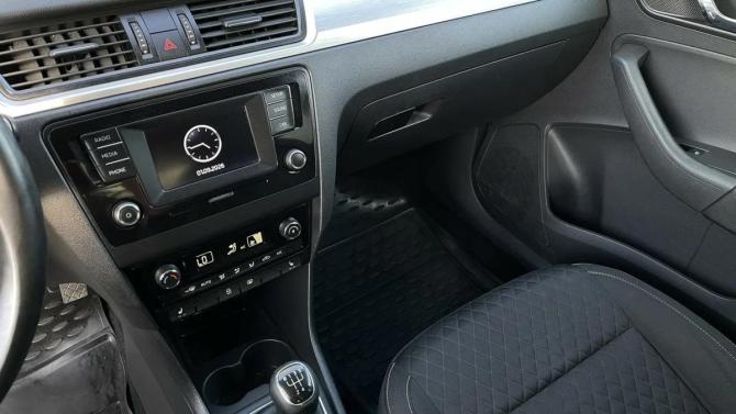 Skoda Rapid I с пробегом 2016 года, цена 929 000 рублей, 127598 км, лифтбек, Автокод Объявления
