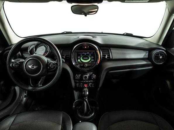 Mini Hatch III (F55/F56) с пробегом 2016 года, цена 1 549 000 рублей, 85818 км, хэтчбек, Автокод Объявления