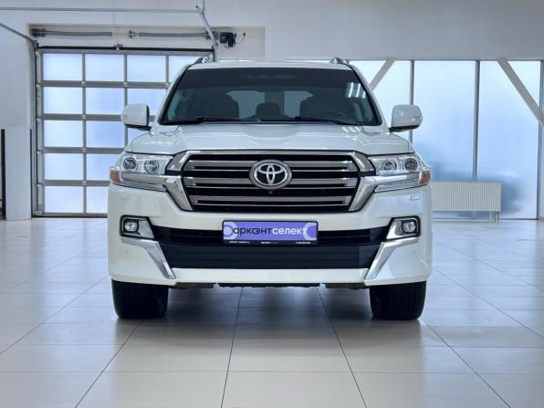 Toyota Land Cruiser 200 Series Рестайлинг 2 с пробегом 2017 года, цена 6 300 000 рублей, 196700 км, внедорожник, Автокод Объявления