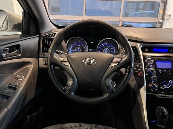 Hyundai Sonata VI (YF) с пробегом 2010 года, цена 1 150 000 рублей, 262012 км, седан, Автокод Объявления