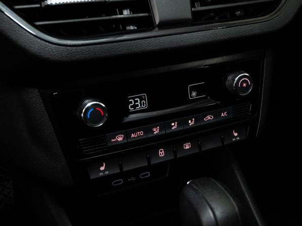 Volkswagen Polo VI с пробегом 2022 года, цена 1 698 000 рублей, 76917 км, лифтбек, Автокод Объявления