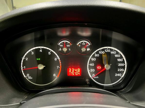 Ford Focus II Рестайлинг с пробегом 2011 года, цена 469 000 рублей, 175703 км, седан, Автокод Объявления