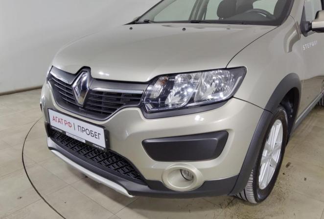 Renault Sandero II с пробегом 2015 года, цена 899 000 рублей, 95387 км, хэтчбек, Автокод Объявления