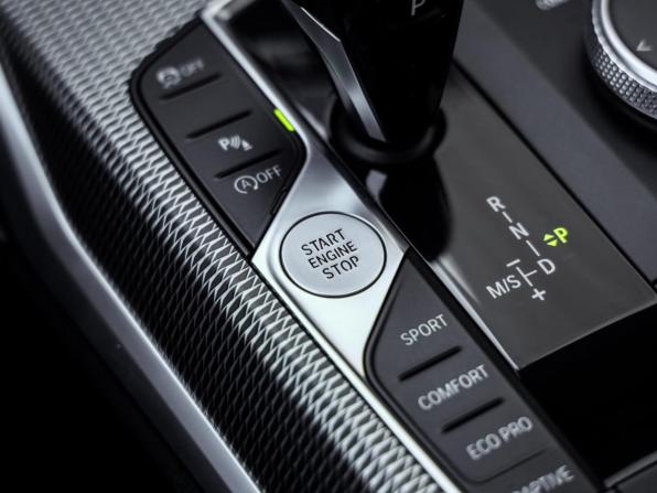 BMW 3 серии VII (G2x) с пробегом 2019 года, цена 3 999 000 рублей, 98743 км, седан, Автокод Объявления