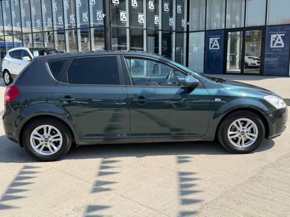 Kia Ceed I с пробегом 2009 года, цена 687 000 рублей, 227848 км, хэтчбек, Автокод Объявления
