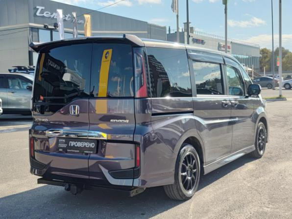 Honda Stepwgn V Рестайлинг с пробегом 2018 года, цена 2 395 000 рублей, 148276 км, минивэн, Автокод Объявления