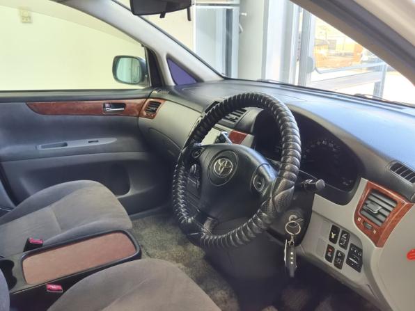 Toyota Ipsum II (M20) с пробегом 2002 года, цена 720 000 рублей, 420000 км, компактвэн, Автокод Объявления