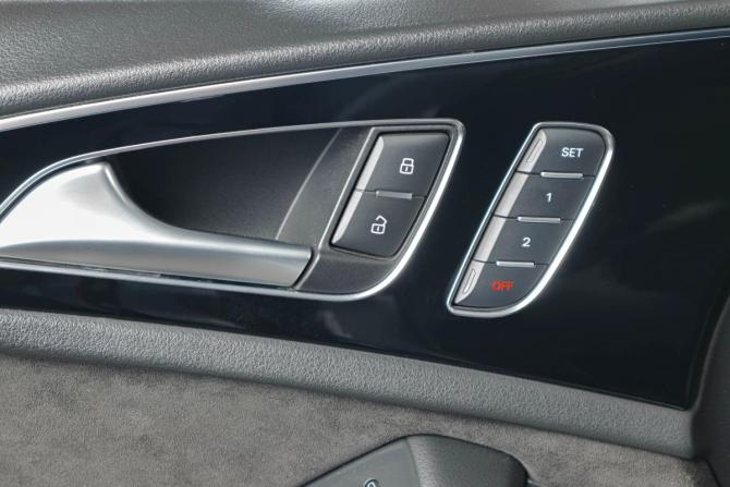 Audi A6 IV (C7) Рестайлинг с пробегом 2015 года, цена 2 459 000 рублей, 129896 км, седан, Автокод Объявления