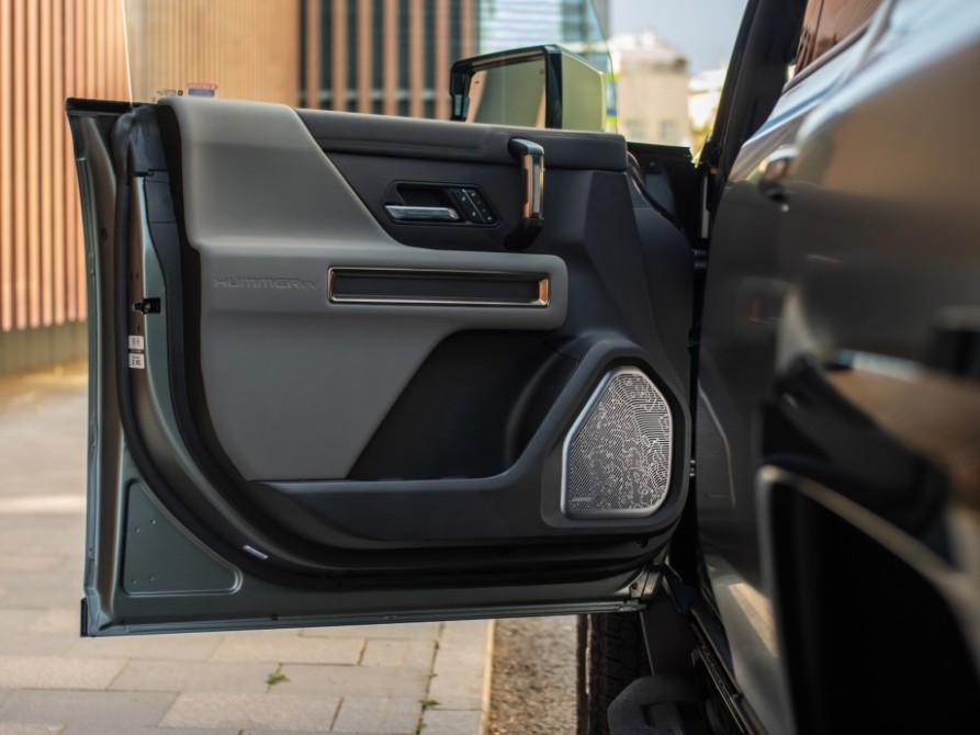 GMC Hummer EV Москва  - изображение 24