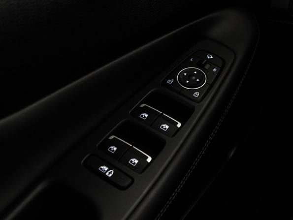 Hyundai Santa Fe IV Рестайлинг с пробегом 2021 года, цена 3 799 000 рублей, 85332 км, внедорожник, Автокод Объявления