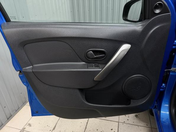 Renault Logan II с пробегом 2014 года, цена 768 000 рублей, 161431 км, седан, Автокод Объявления