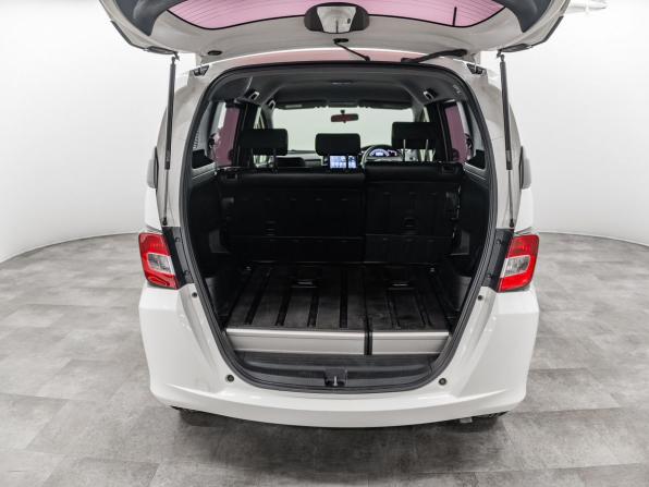 Honda Freed I Рестайлинг с пробегом 2012 года, цена 1 100 000 рублей, 187832 км, компактвэн, Автокод Объявления